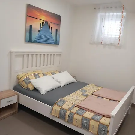 Apartmani Nizic Jadranovo Exterior photo