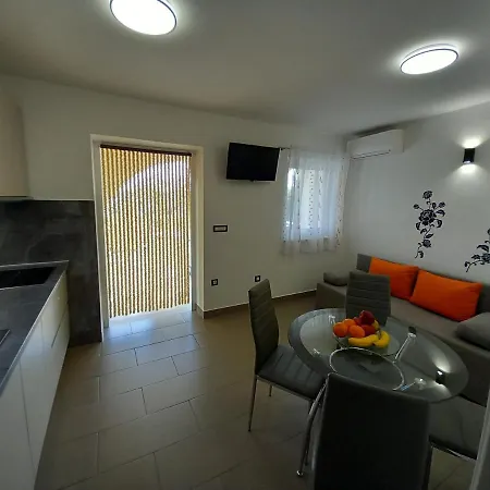 Apartmani Nizic Jadranovo Exterior photo