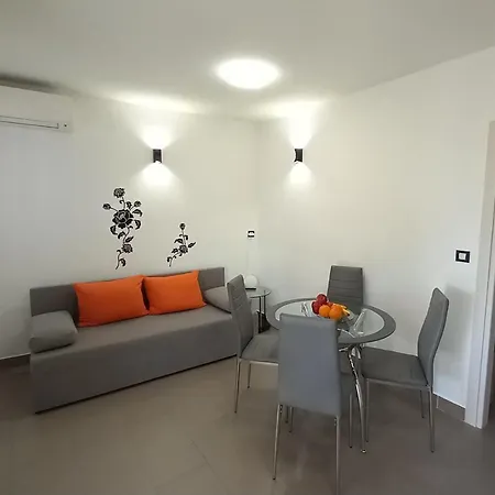 Apartmani Nizic Jadranovo Exterior photo